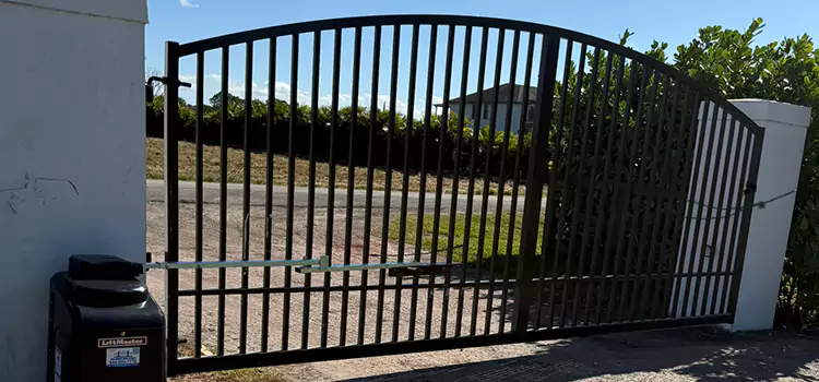 Driveway Fence Repair Delano